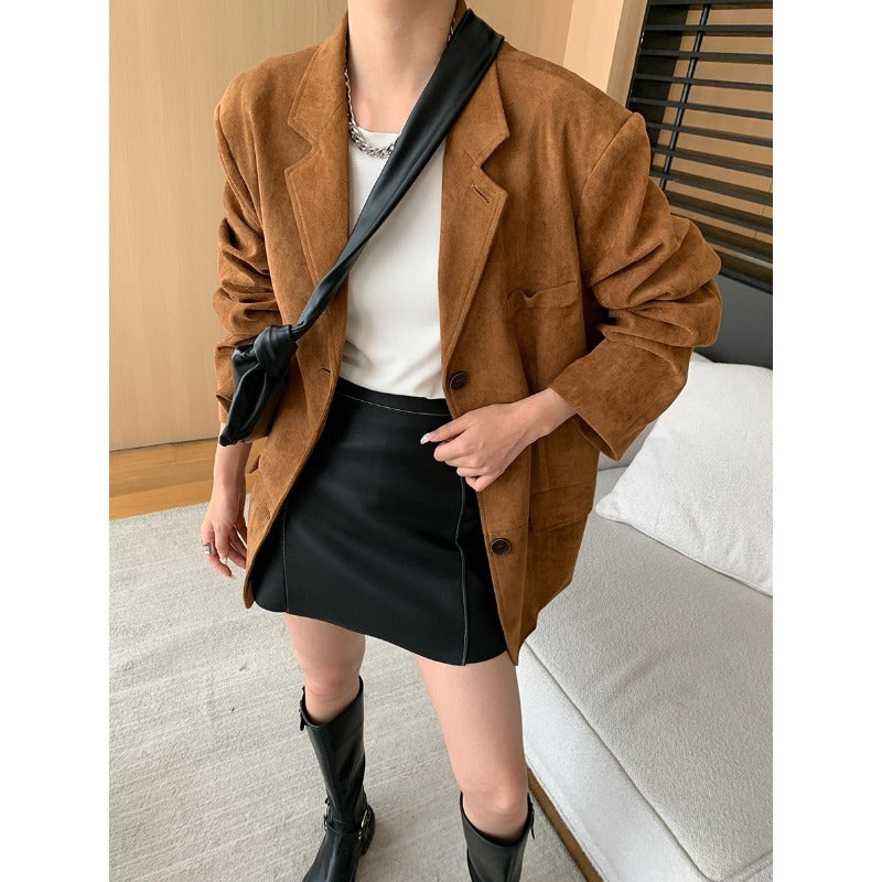 Blazer en Suède Style Vintage Chic pour une Élegante Transition Saisonnière