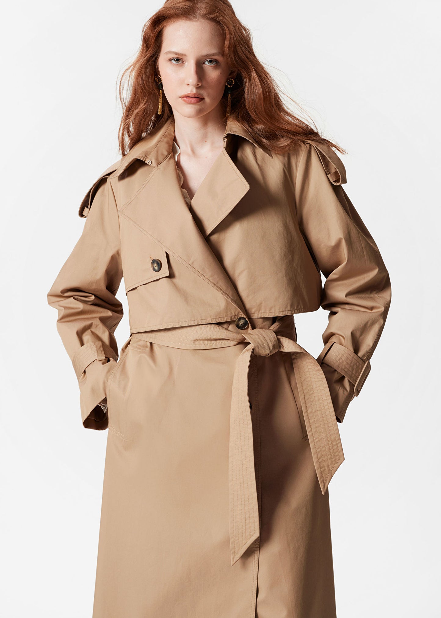Trench mi-long femme ceinturé élégant et chic